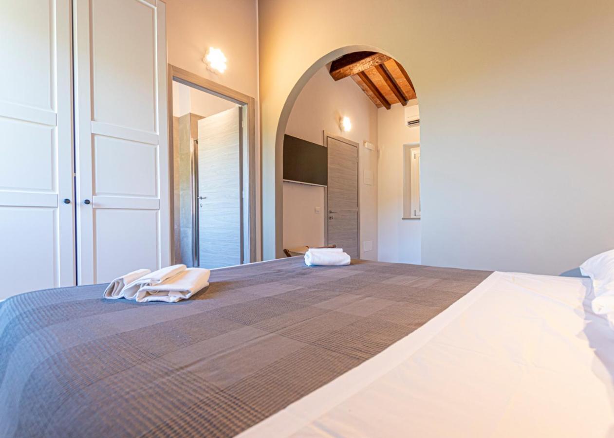 B&B Villa Costanza Lacona Buitenkant foto