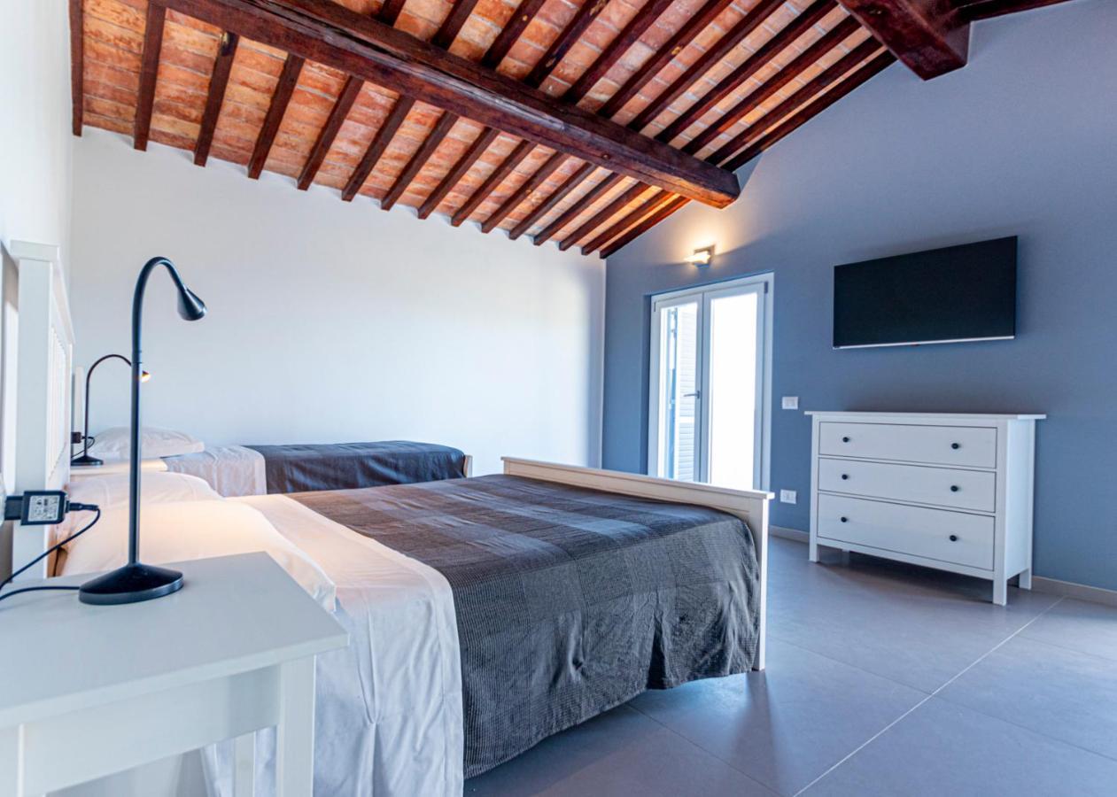 B&B Villa Costanza Lacona Buitenkant foto