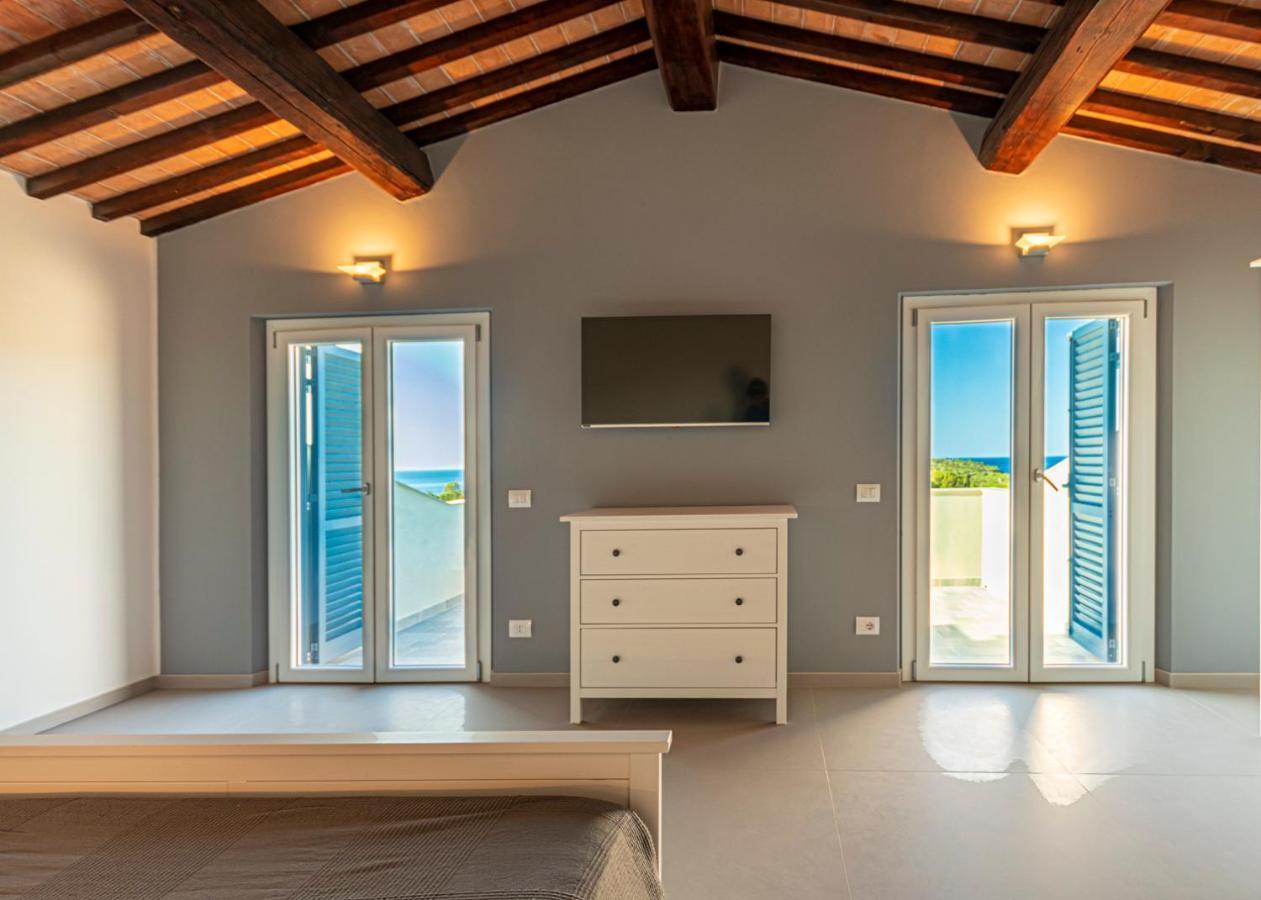 B&B Villa Costanza Lacona Buitenkant foto
